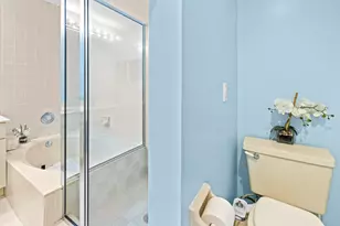 7681 Lexington Club Blvd, Delray Beach, FL 33446 - Photo 16