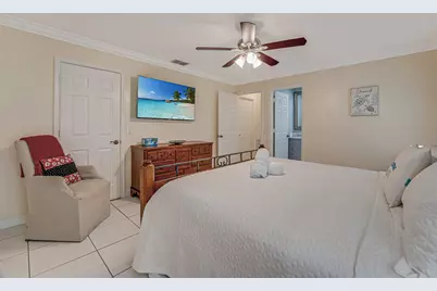 427 Las Palmas Street, Royal Palm Beach, FL 33411 - Photo 22