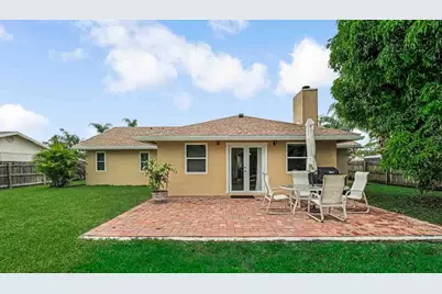 427 Las Palmas Street, Royal Palm Beach, FL 33411 - Photo 30