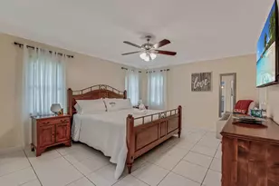 427 Las Palmas St, Royal Palm Beach, FL 33411 - Photo 20