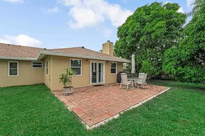 427 Las Palmas Street, Royal Palm Beach, FL 33411 - Photo 34