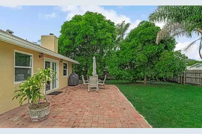 427 Las Palmas Street, Royal Palm Beach, FL 33411 - Photo 6