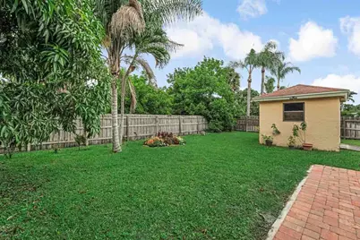 427 Las Palmas Street, Royal Palm Beach, FL 33411 - Photo 38