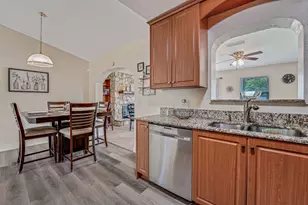 427 Las Palmas St, Royal Palm Beach, FL 33411 - Photo 12