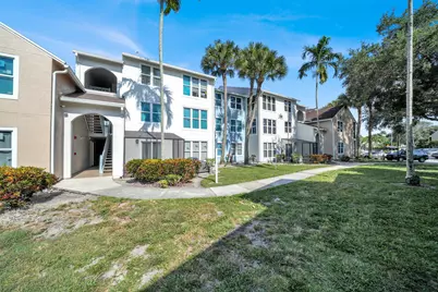 2319 N Congress Avenue #22, Boynton Beach, FL 33426 - Photo 2