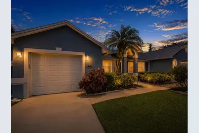 371 NW Sherry Lane, Port Saint Lucie, FL 34986 - Photo 2