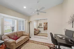 371 NW Sherry Ln, Port Saint Lucie, FL 34986 - Photo 18