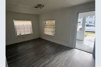 422 NW 7th Terrace, Fort Lauderdale, FL 33311 - Photo 6