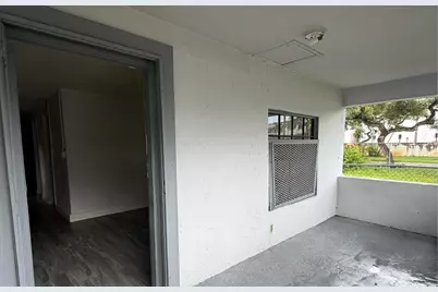 422 NW 7th Terrace, Fort Lauderdale, FL 33311 - Photo 2