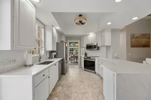 8049 Nevis Pl, Wellington, FL 33414 - Photo 10