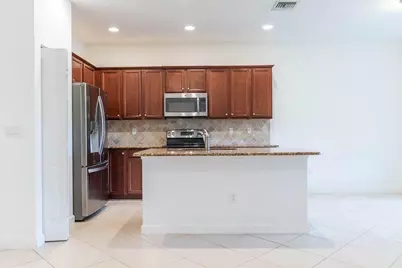 10283 Wellington Parc Drive, Wellington, FL 33449 - Photo 10