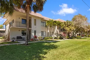 16211 Saddle Club Rd, Weston, FL 33326 - Photo 2