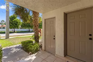 16211 Saddle Club Rd, Weston, FL 33326 - Photo 6
