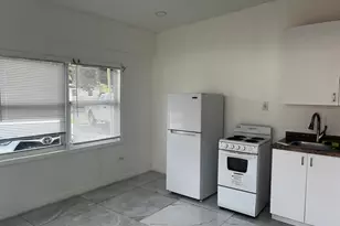 1212 NW 13th Ct, Fort Lauderdale, FL 33311 - Photo 2