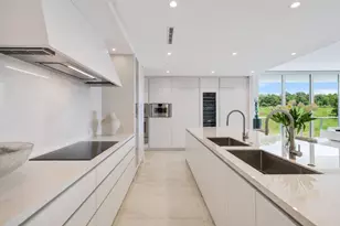 210 SE Mizner Blvd, Boca Raton, FL 33432 - Photo 10