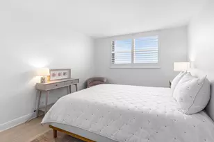 689 NE 6th Ct, Boynton Beach, FL 33435 - Photo 16