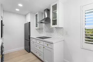 689 NE 6th Ct, Boynton Beach, FL 33435 - Photo 12