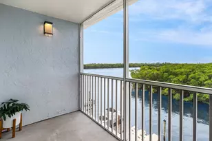 689 NE 6th Ct, Boynton Beach, FL 33435 - Photo 1