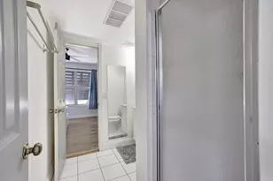 2400 NE 33rd Ave, Fort Lauderdale, FL 33305 - Photo 22