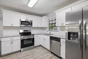 145 21st Ave, Vero Beach, FL 32962 - Photo 10