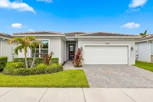 11724 SW Aquila Wy, Port Saint Lucie, FL 34987 - Photo 2