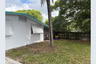 9308 N Military Trail, West Palm Beach, FL 33410 - Photo 8