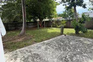 9308 N Military Trl, West Palm Beach, FL 33410 - Photo 10