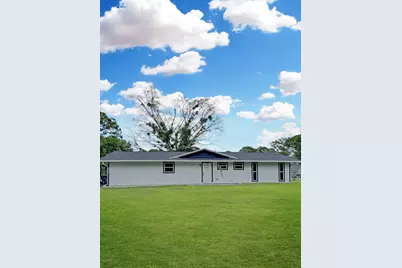 5912 Pinetree Drive, Fort Pierce, FL 34982 - Photo 1