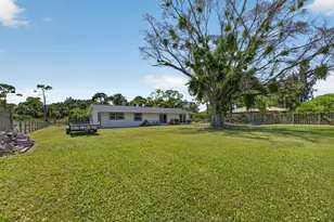 5912 Pinetree Dr, Fort Pierce, FL 34982 - Photo 32