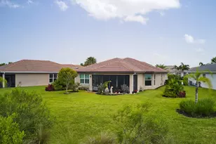 10841 SW Sunray St, Port Saint Lucie, FL 34987 - Photo 38