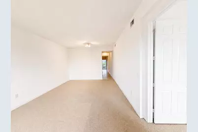 3600 Oaks Clubhouse Drive #501, Pompano Beach, FL 33069 - Photo 16