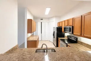3600 Oaks Clubhouse Dr, Pompano Beach, FL 33069 - Photo 4