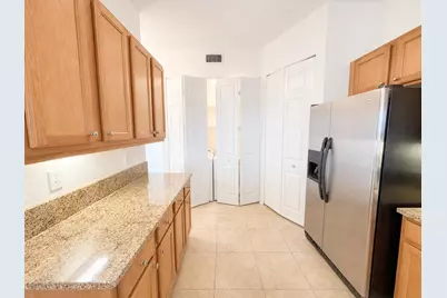 3600 Oaks Clubhouse Drive #501, Pompano Beach, FL 33069 - Photo 6