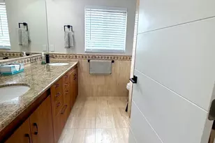 1058 SE 6th Ct, Dania Beach, FL 33004 - Photo 16