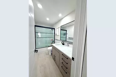 1058 SE 6th Court, Dania Beach, FL 33004 - Photo 14
