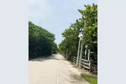 1058 SE 6th Court, Dania Beach, FL 33004 - Photo 30