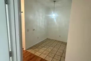220 Crestwood Cir, Royal Palm Beach, FL 33411 - Photo 18