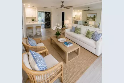 612 Executive Center Drive #207, West Palm Beach, FL 33401 - Photo 2