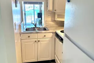 2508 Bay Dr, Pompano Beach, FL 33062 - Photo 10