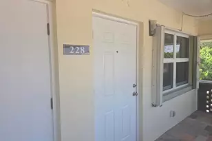 1340 NE 28th Ave, Pompano Beach, FL 33062 - Photo 14