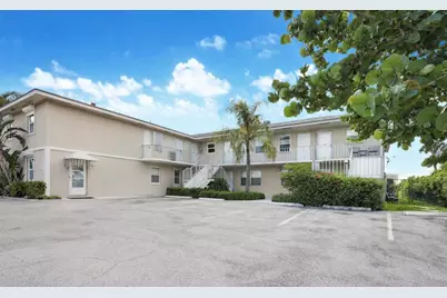 370 Wilma Circle #6, Riviera Beach, FL 33404 - Photo 2