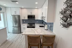 370 Wilma Cir, Riviera Beach, FL 33404 - Photo 6