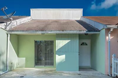 5847 S 37th Street, Greenacres, FL 33463 - Photo 2