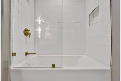 159 NE 6th Street #4813, Miami, FL 33132 - Photo 10
