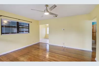 511 Minnesota Street, Lantana, FL 33462 - Photo 6