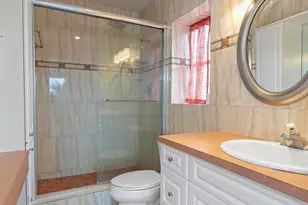 300 NE 14th Ave, Hallandale, FL 33009 - Photo 38