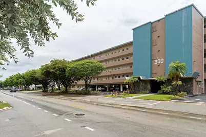 300 NE 14th Avenue #501, Hallandale, FL 33009 - Photo 2