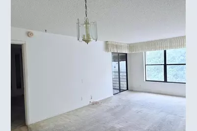 2314 S Cypress Bend Drive #Unit 614, Pompano Beach, FL 33069 - Photo 4
