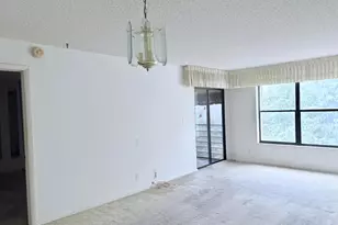 2314 S Cypress Bend Dr, Pompano Beach, FL 33069 - Photo 4