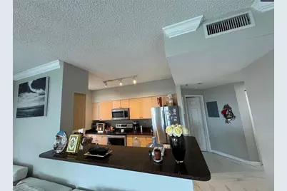 616 Clearwater Park Road #1002, West Palm Beach, FL 33401 - Photo 6